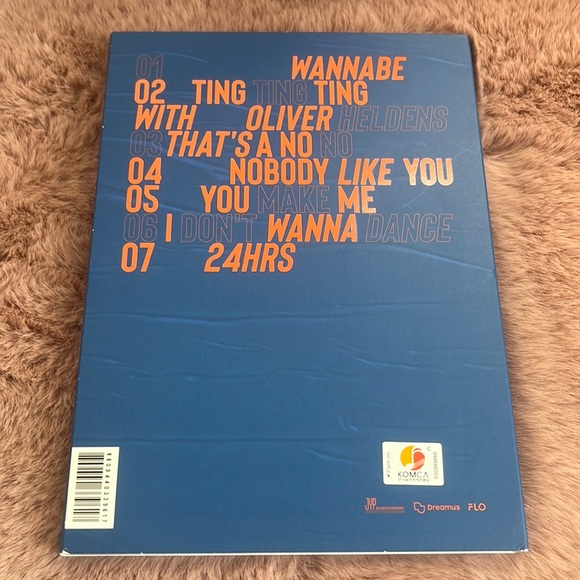 * KPOP* ♥️ Itzy Official Album ´<it’z me>  ´ ♥️- No Photoca… - Picture 2 of 3